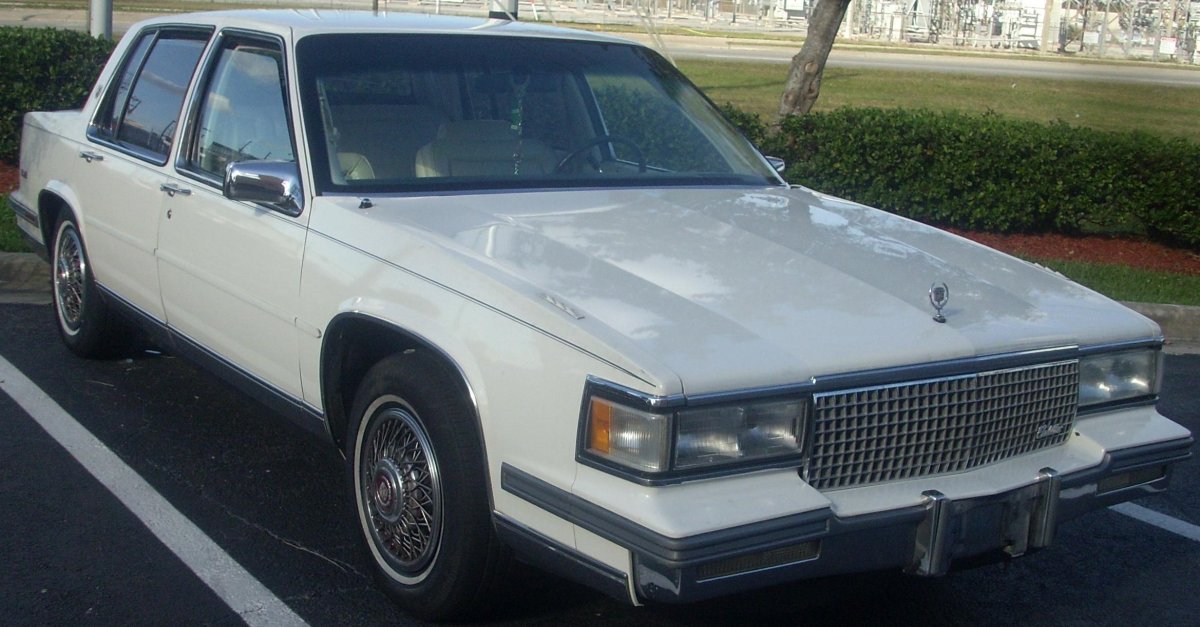 Кадиллак седан Девиль 1985