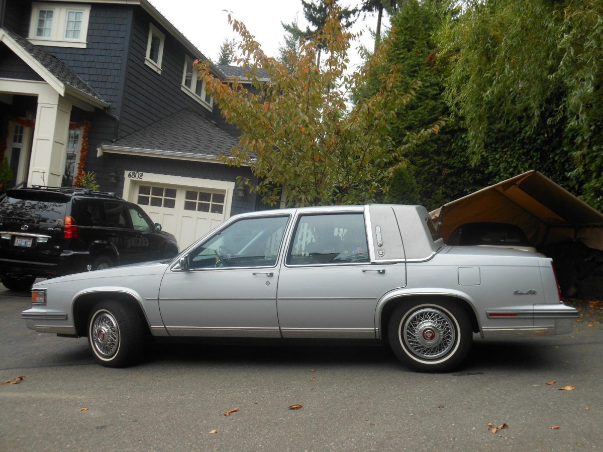 Кадиллак Девиль 1986