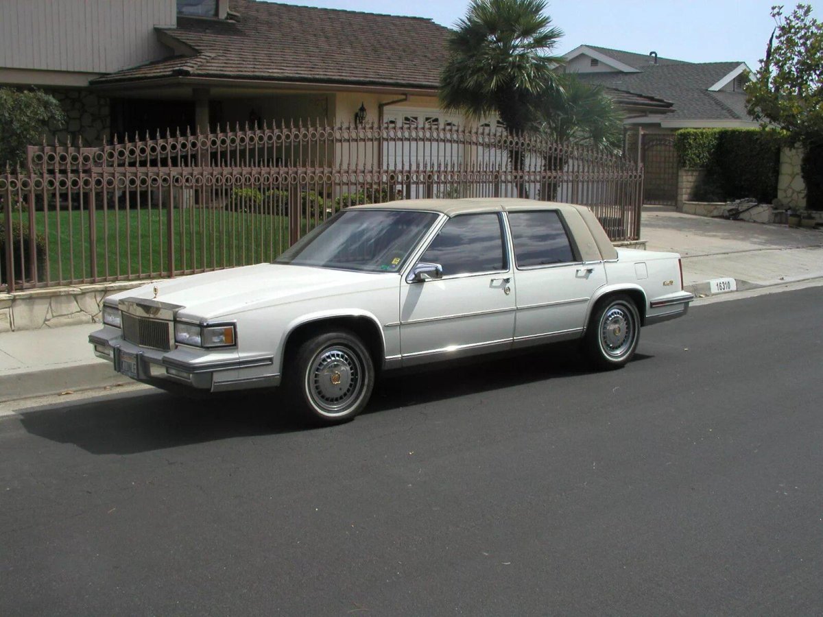 Кадиллак Девиль 1987