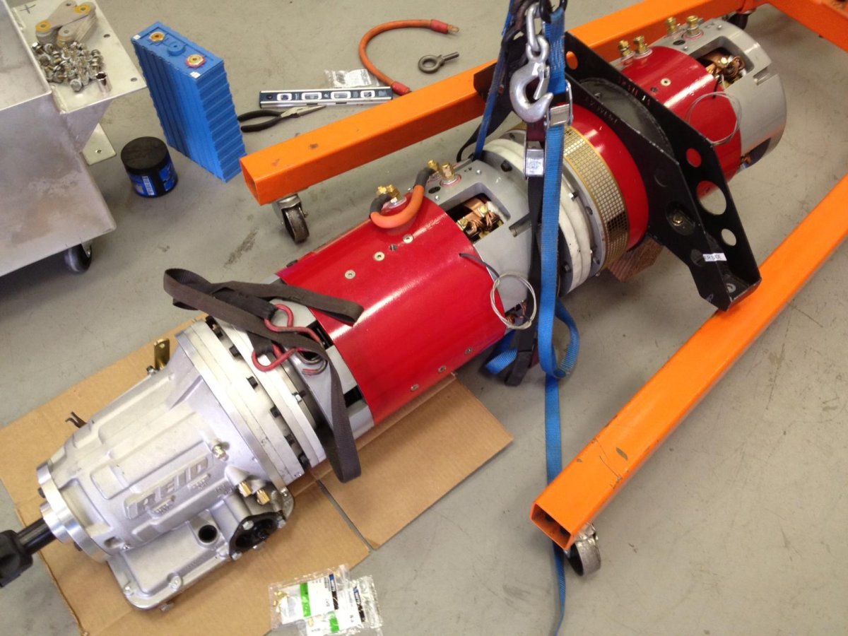 Электродвигатель 80 КВТ для электромобиля