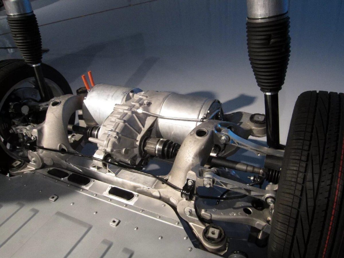 Tesla model s мотор