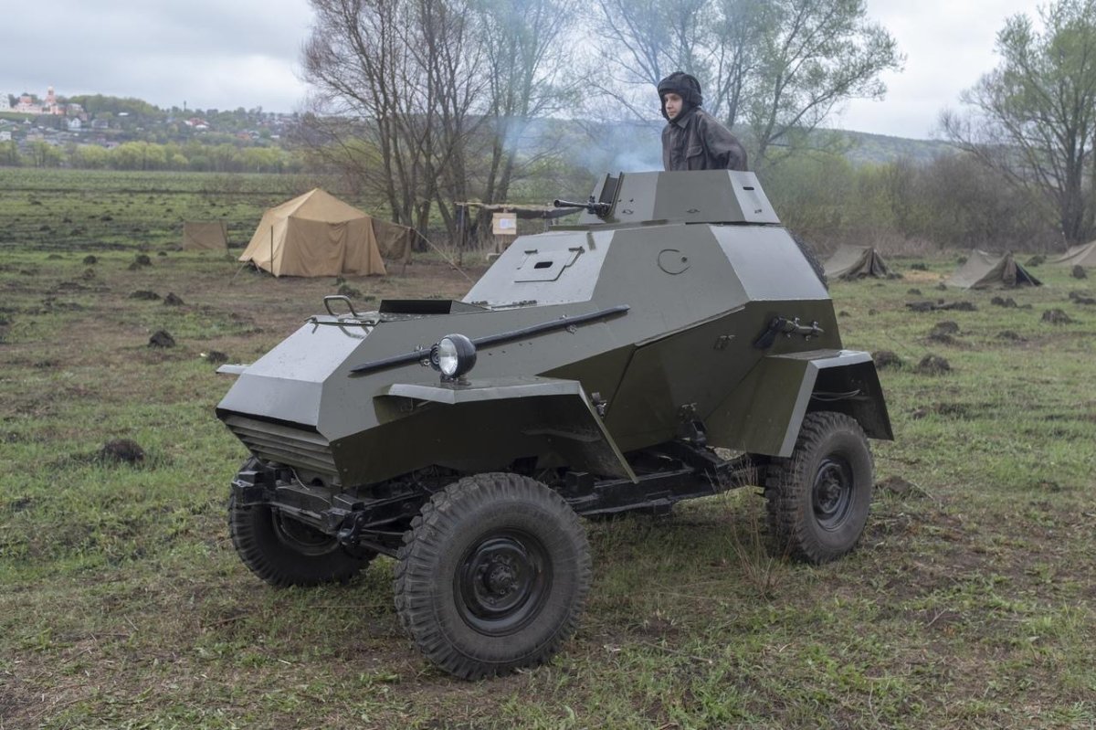 Бронеавтомобиль ба-64б