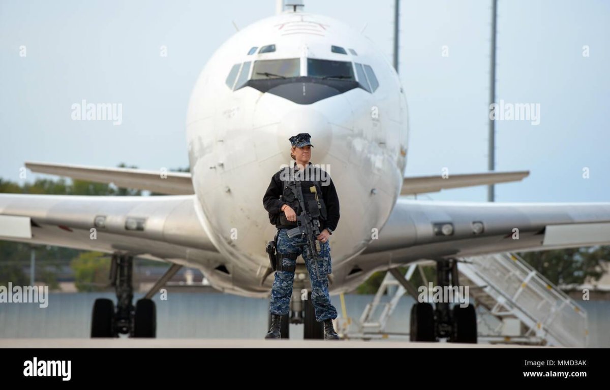 E-6b Mercury внутри