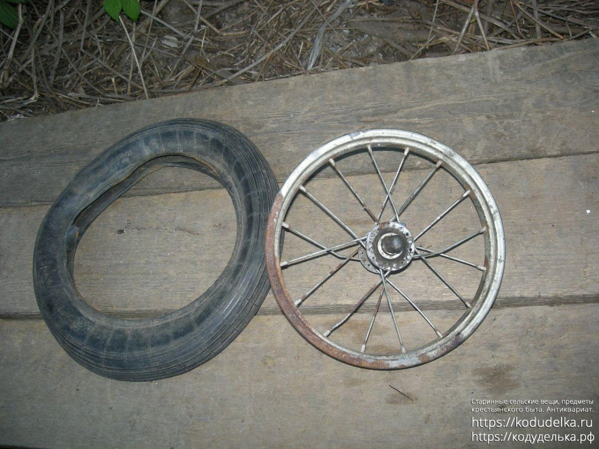 Покрышка советского детского велосипеда