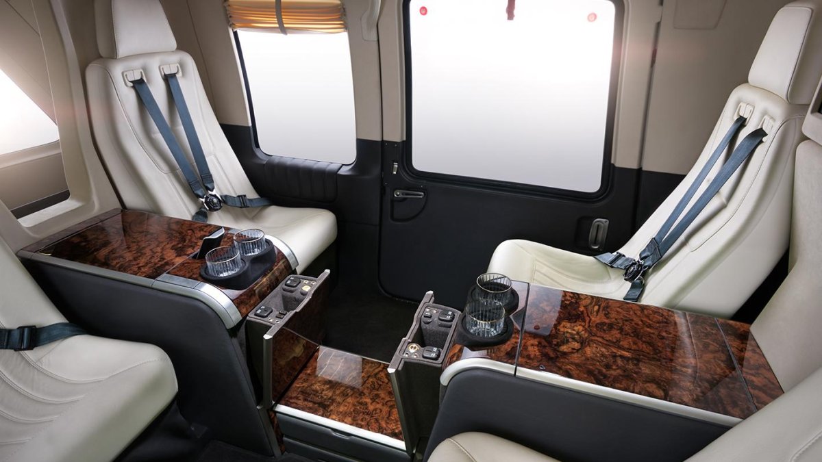 Ансат Аурус кабина