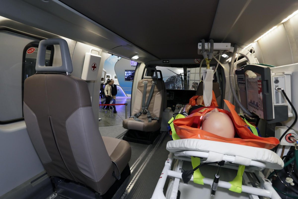 Медицинский вертолет Ансат