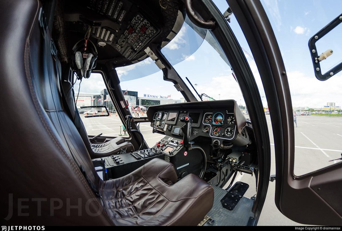 Ансат кабина пилотов