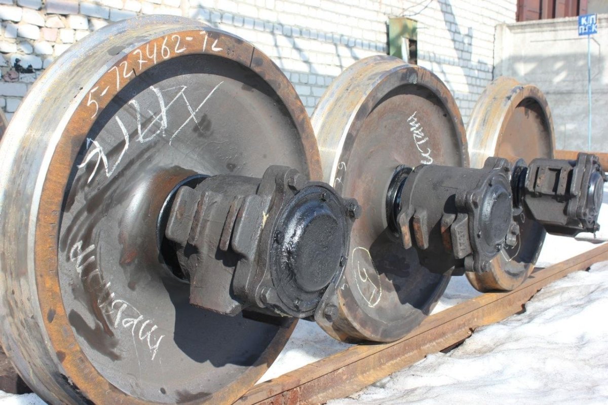 Буксовый подшипник грузового вагона