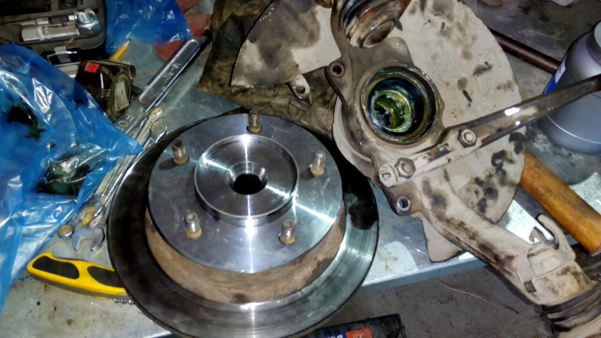 Подшипник переднего колеса Нива Шевроле