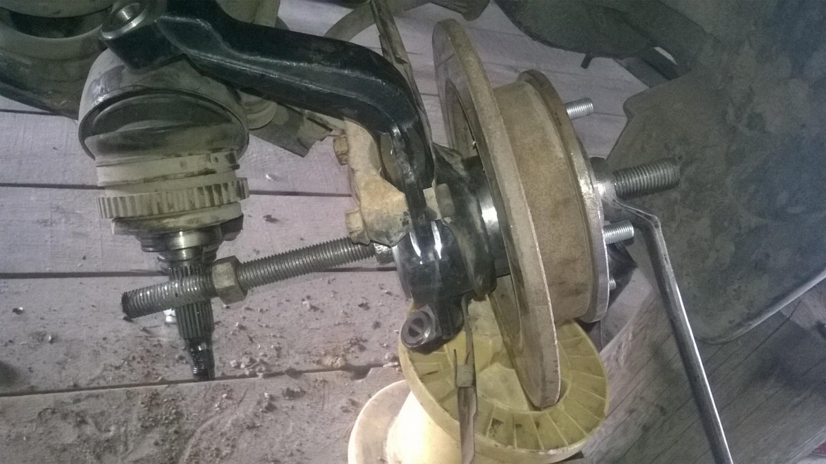 Подшипник задней ступицы Нива 21214