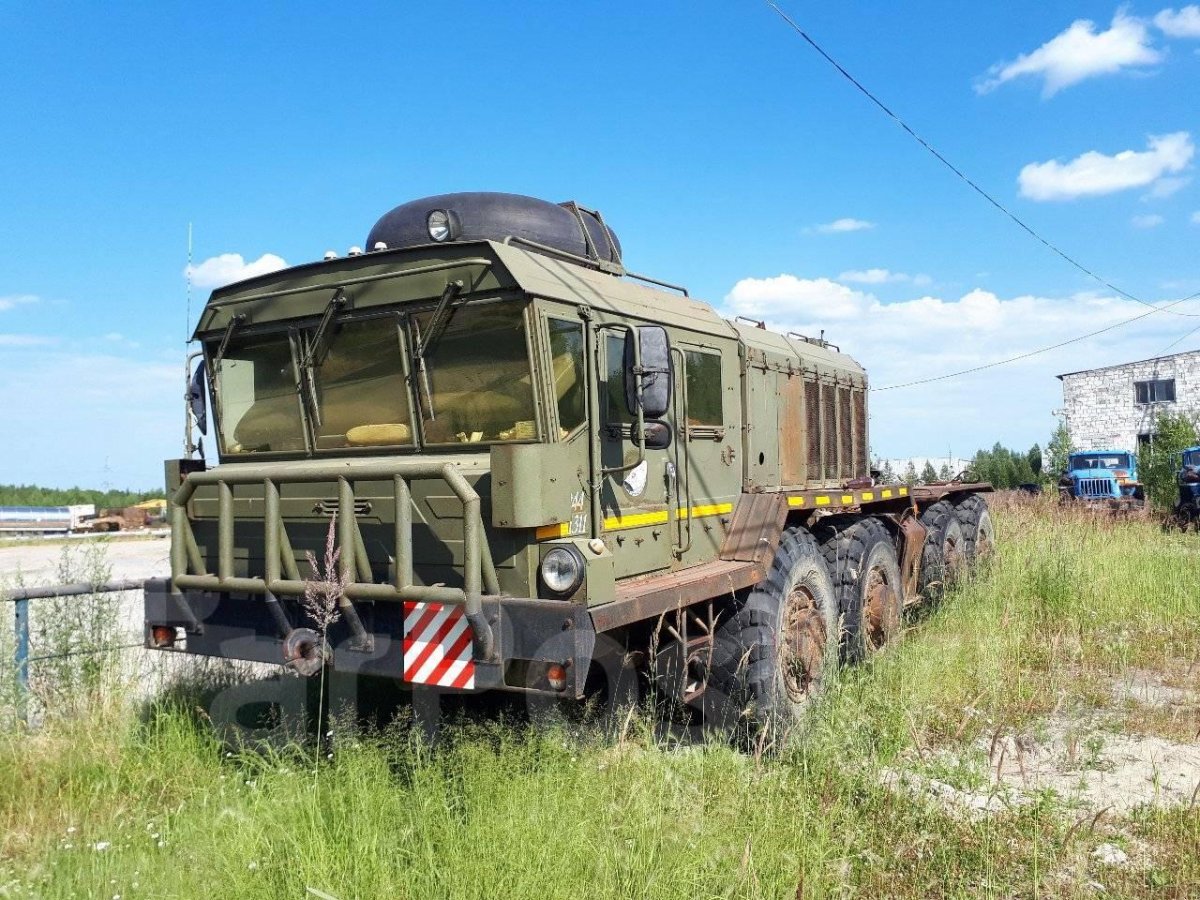 КЗКТ-7428 Русич кабина