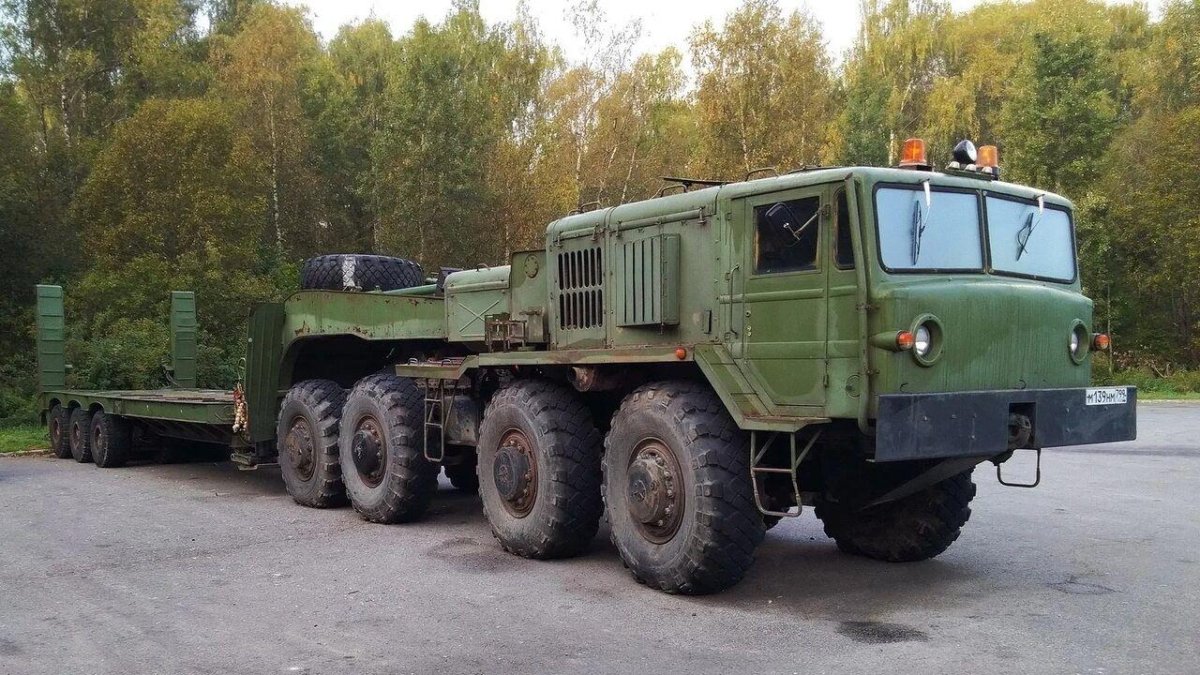 МАЗ 537 ураган седельный тягач