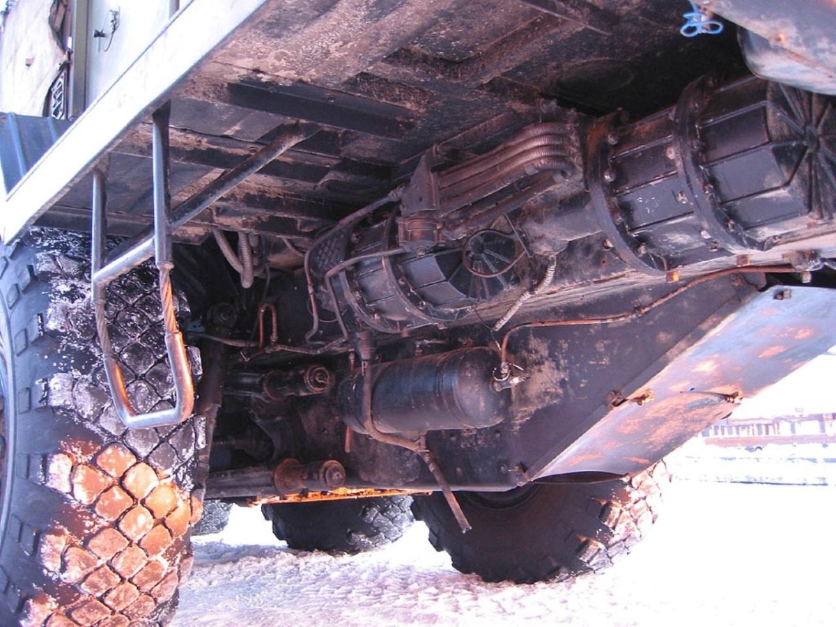 Русич тягач КЗКТ-8003 седельный