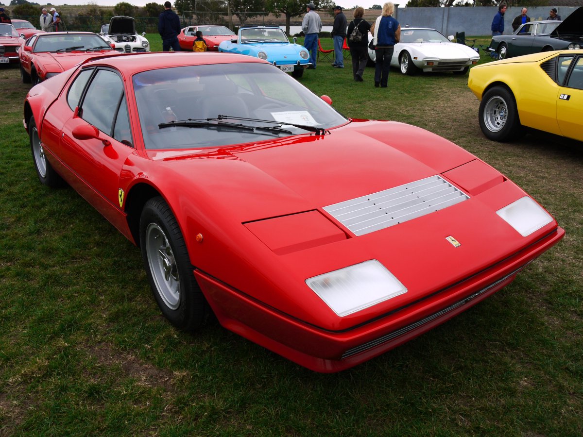Ferrari 365 gt4 2+2