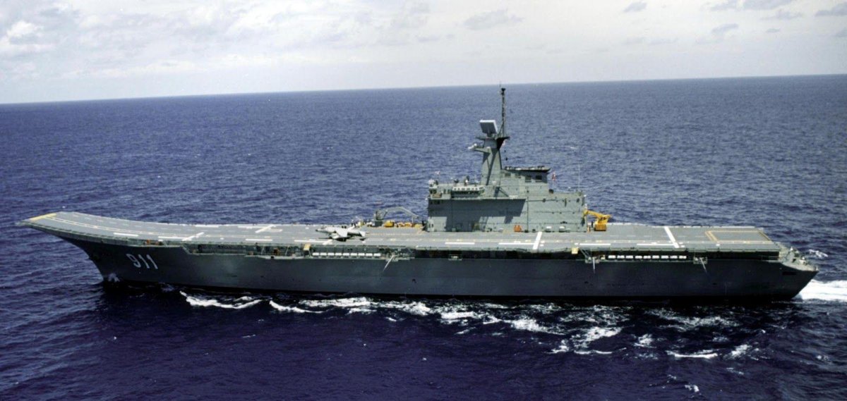 Чакри Нарубет