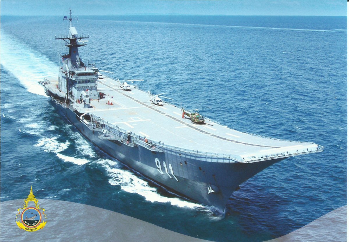 Авианосец Таиланда чакри Нарубет
