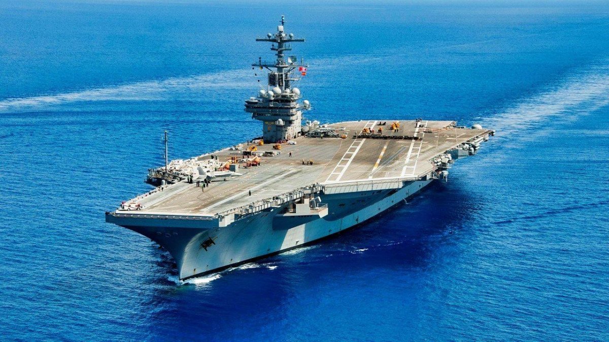 USS George h. w. Bush CVN-77