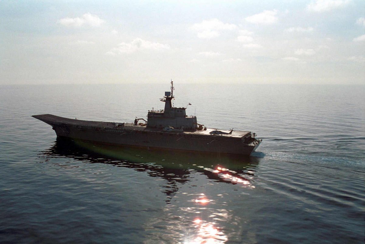 Легкий авианосец CVH 911 Chakri Naruebet