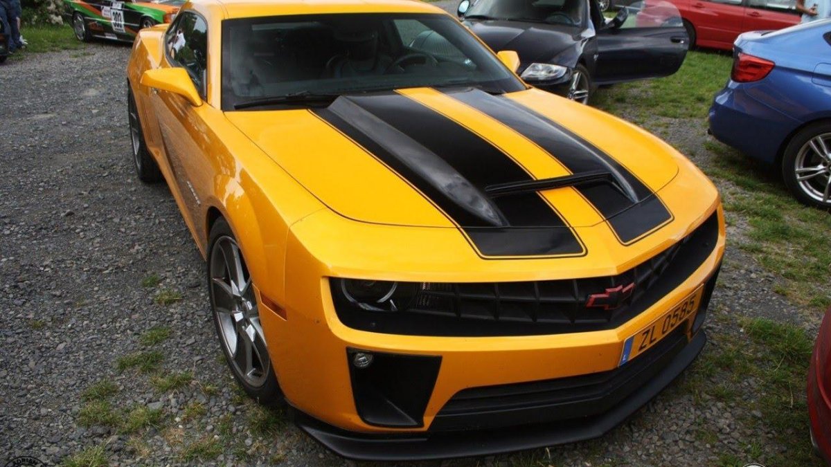 Шевроле Камаро 2022 Бамблби