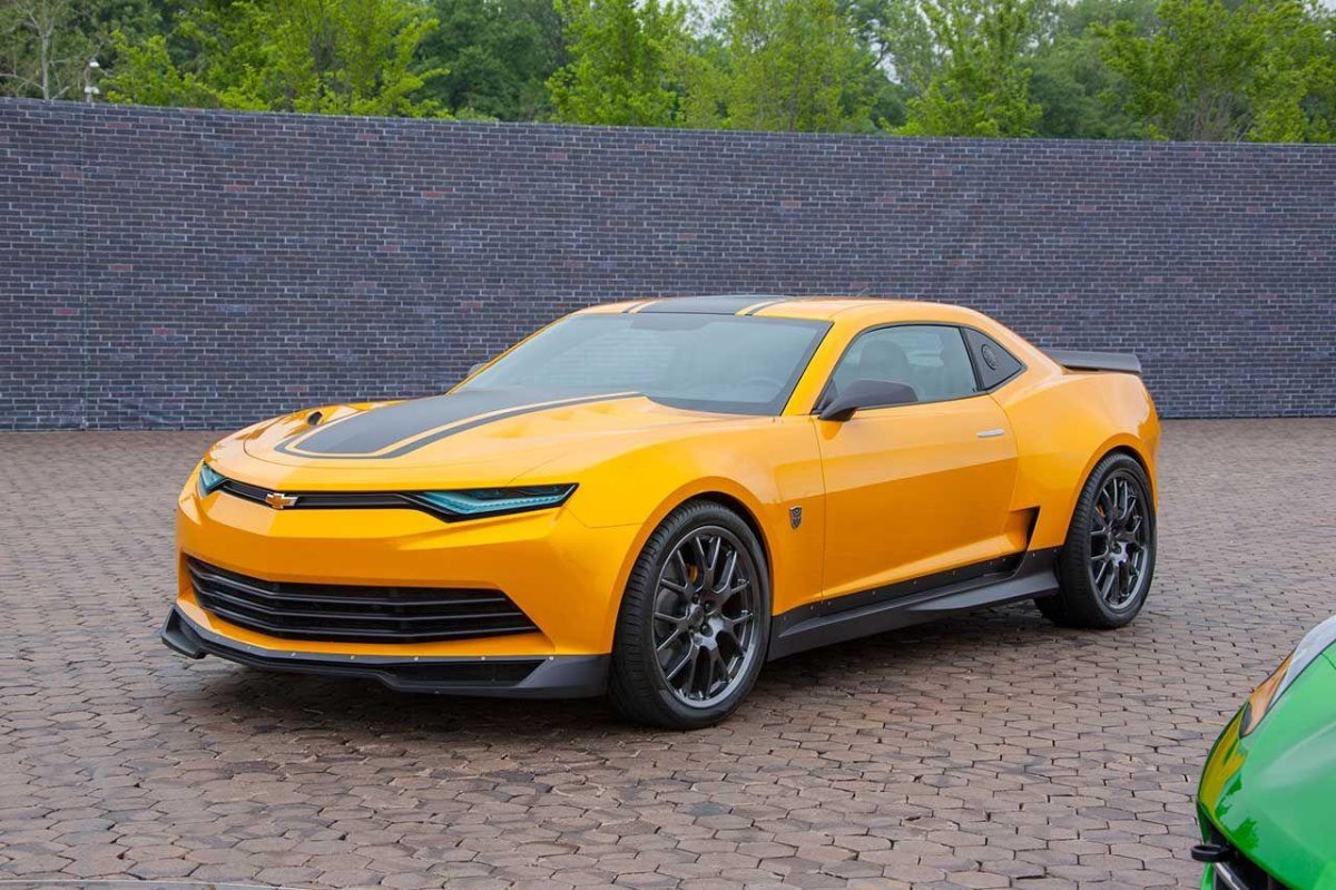 Chevrolet Camaro 2021 Бамблби