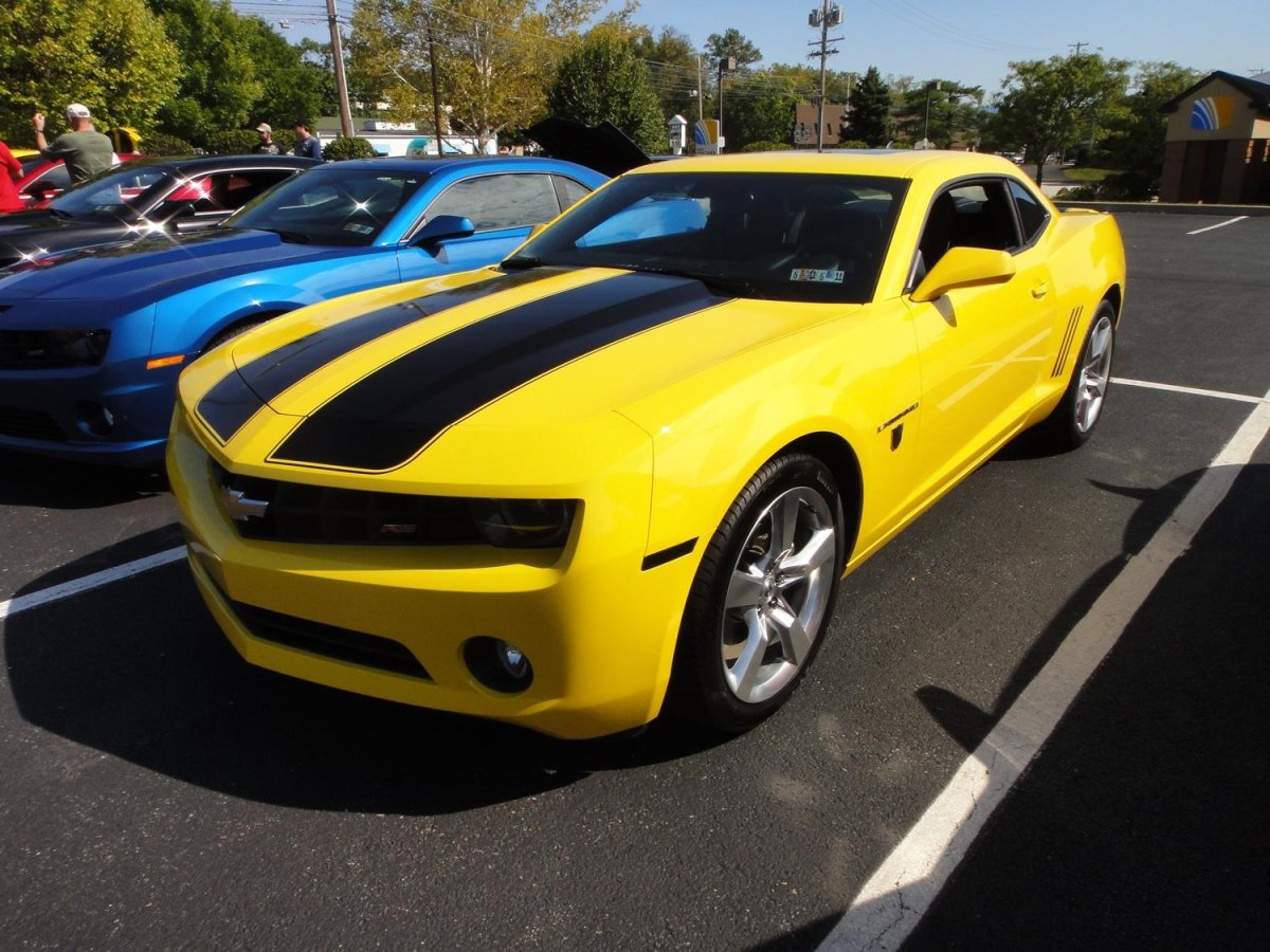 Шевроле Мустанг Бамблби