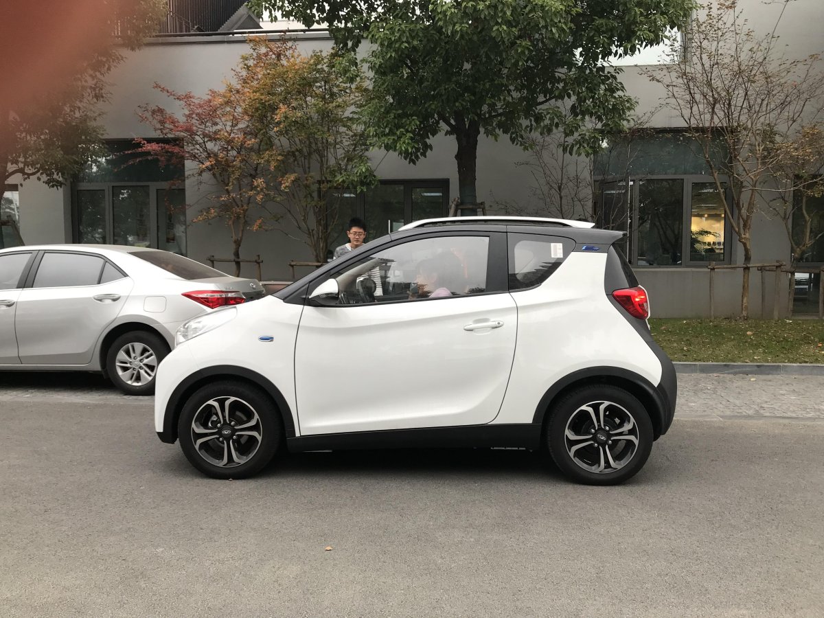 Chery eq1