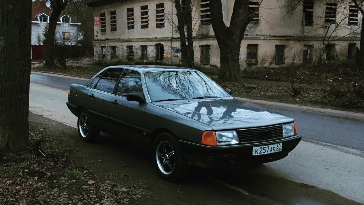 Ауди 100 сигара