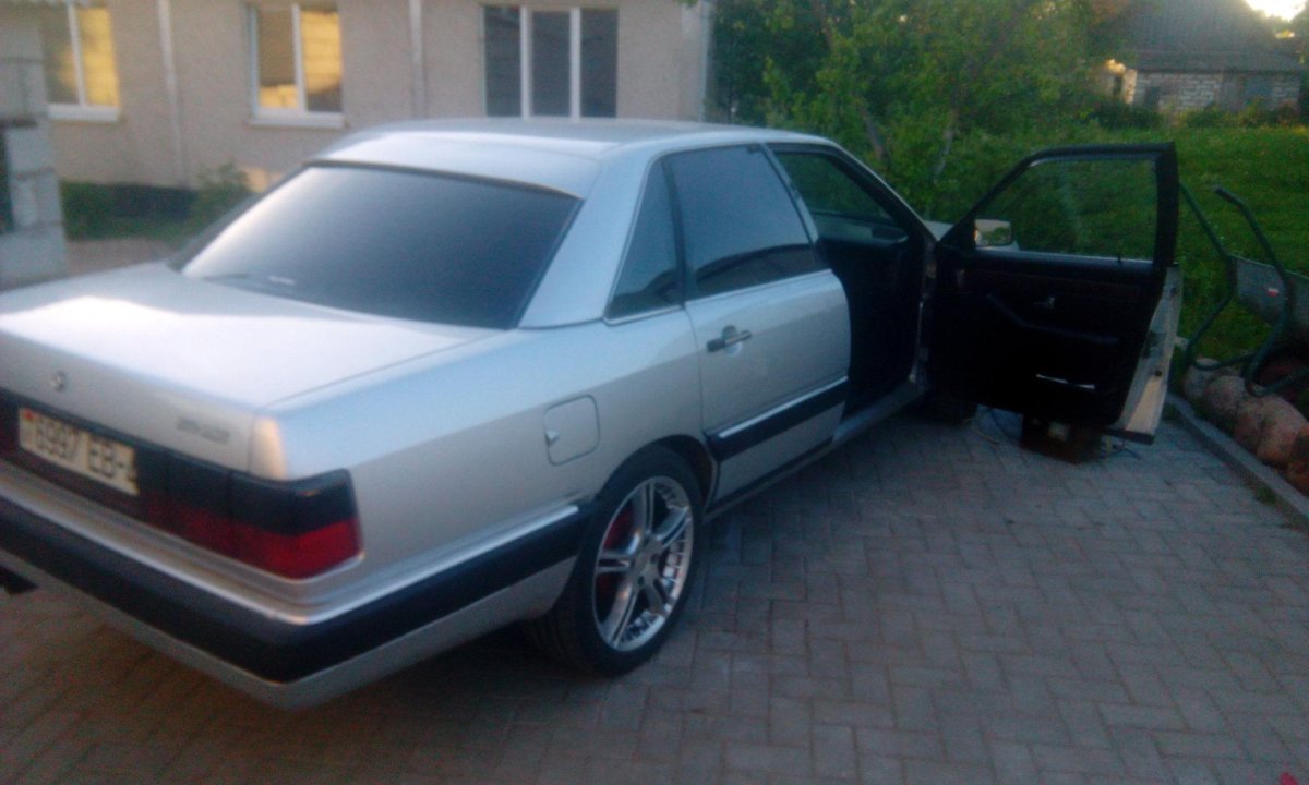 Ауди 100 СС сигара