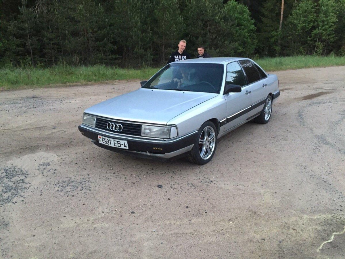 Ауди сигара 80