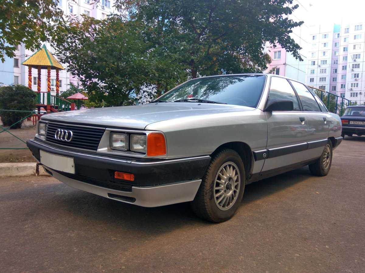 Audi 100 стиль