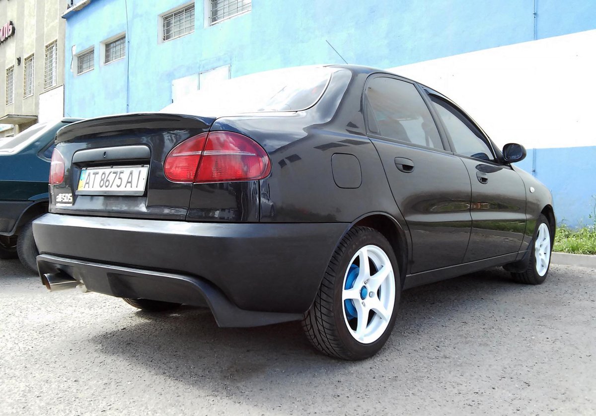 Спорт обвес на Шевроле Ланос