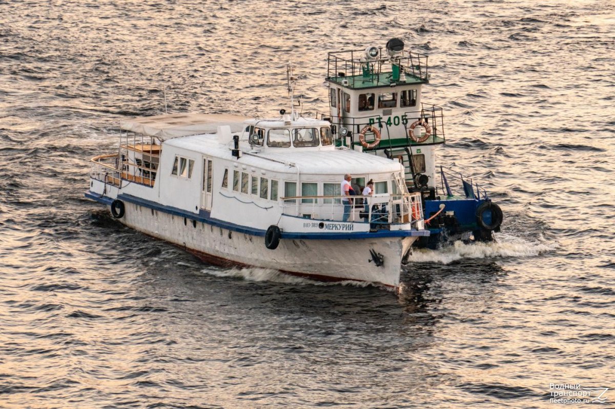Теплоход проекта 809