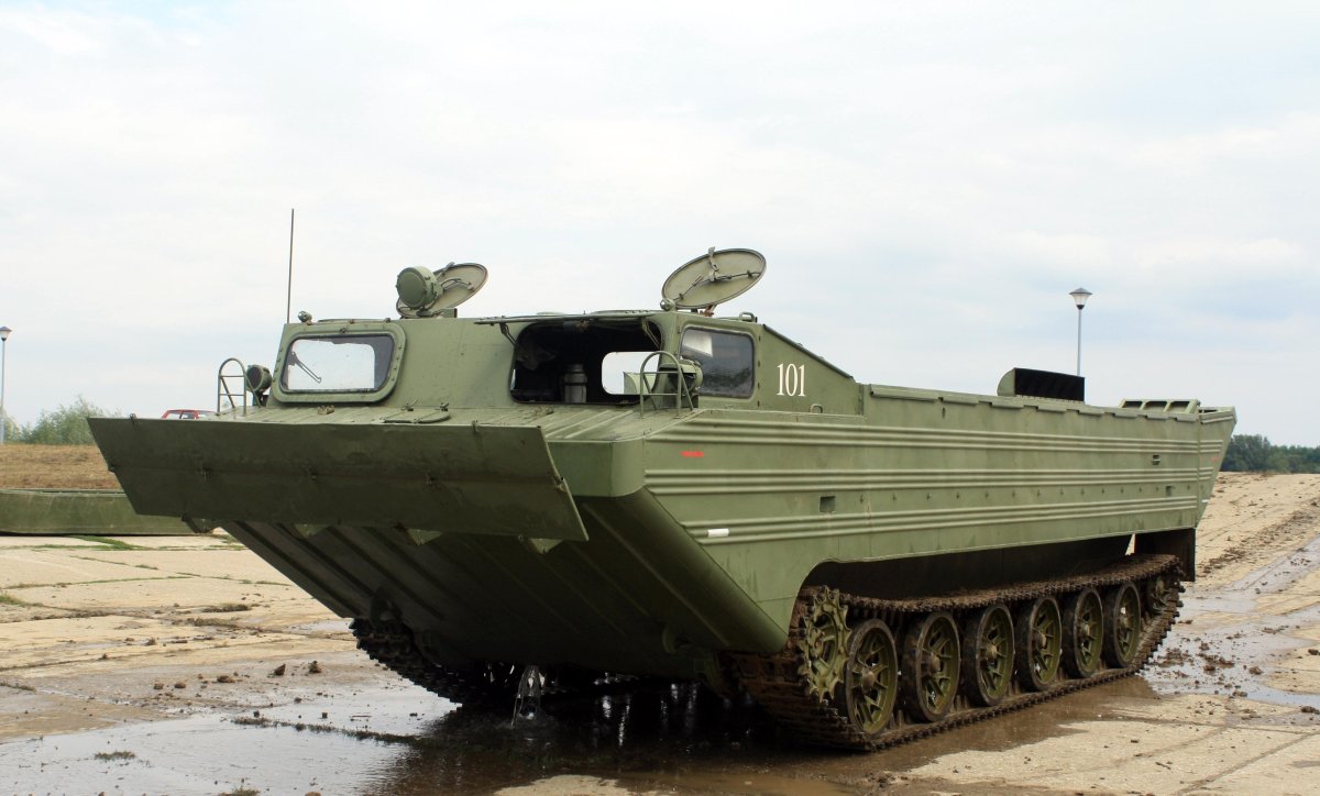 ПТС-2м плавающий Транспортер