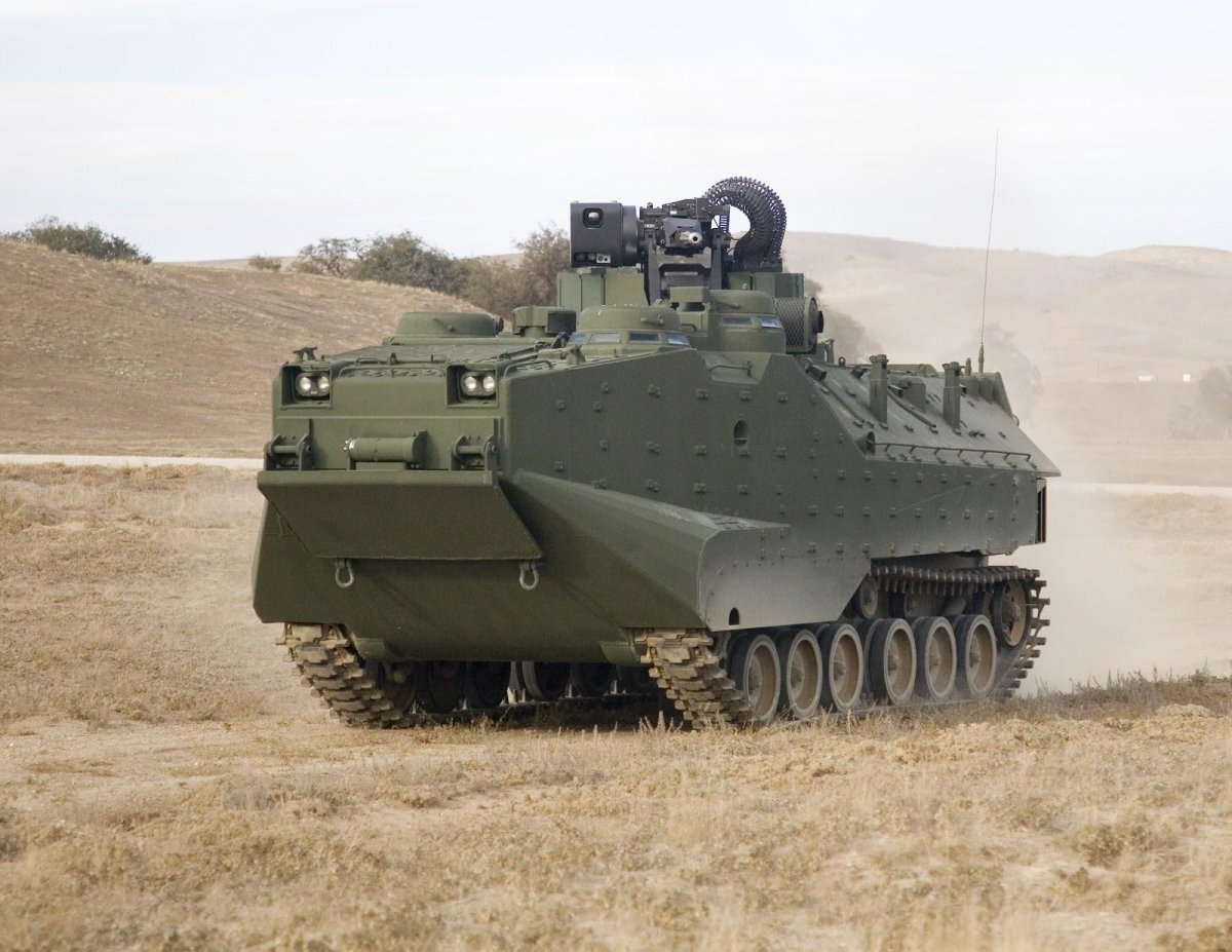 БТР AAV-7a1
