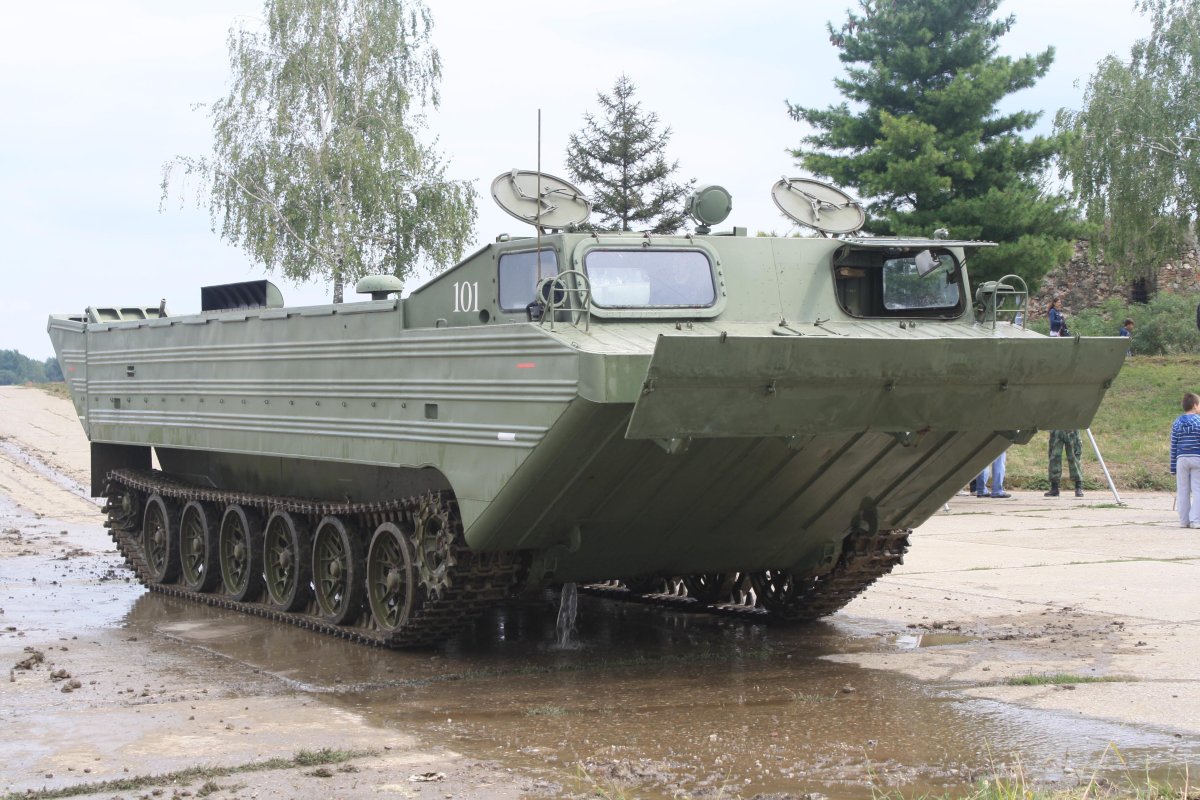 ПТС-3 плавающий Транспортер