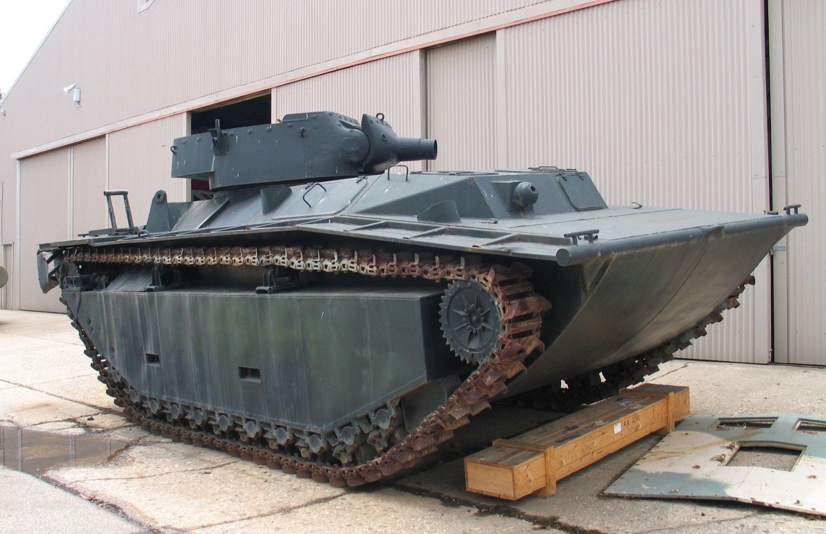 Плавающий танк LVT(A)-4