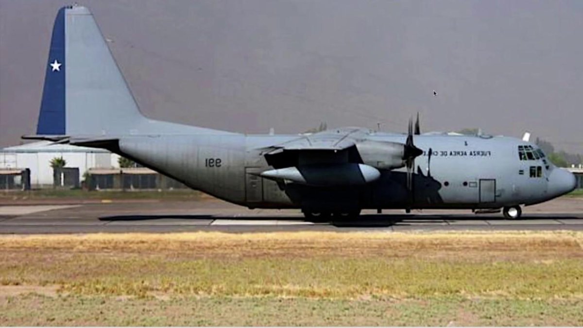 Самолет Hercules c130