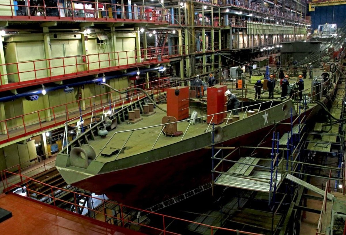Судостроительный завод в Амурской области