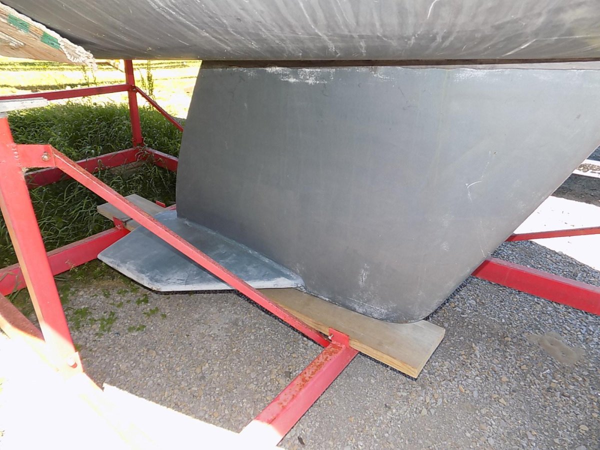 Киль на крыле