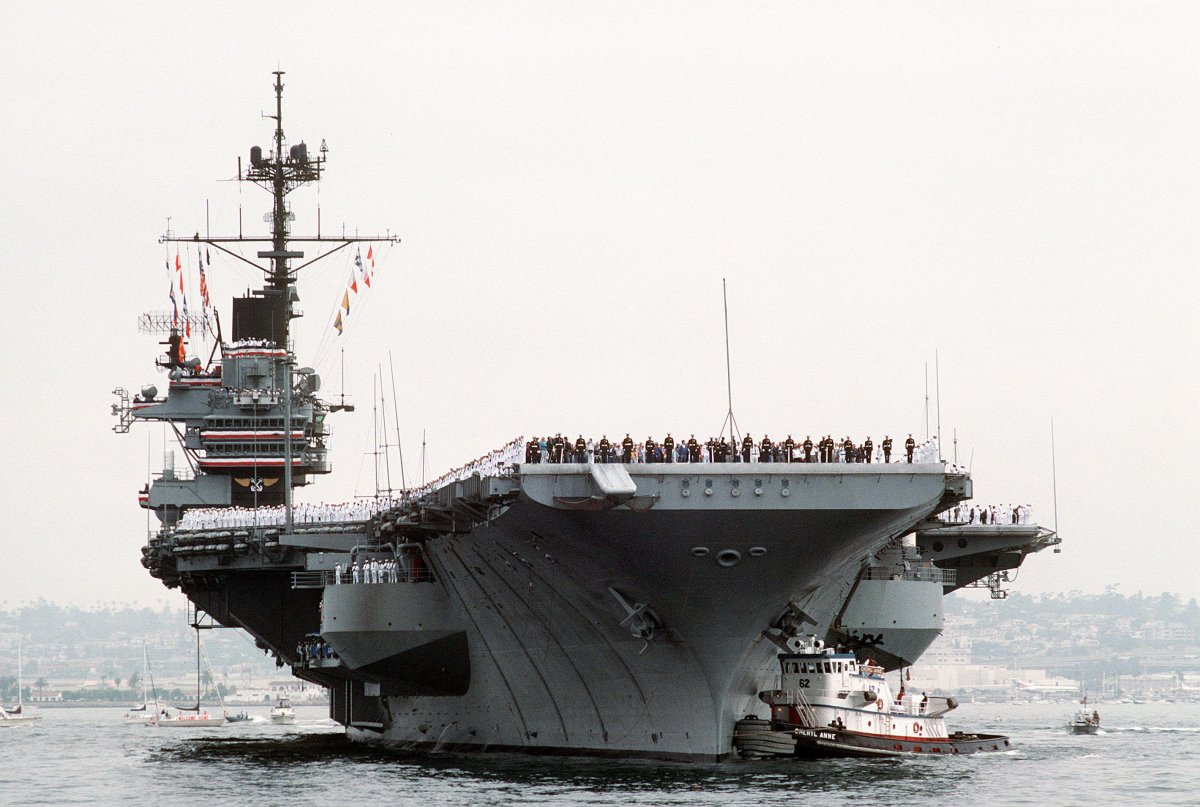 Авианосец рейнджер CV-61