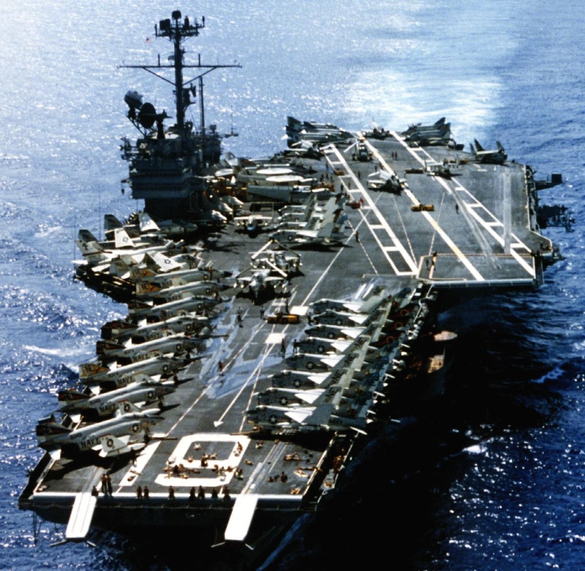 Авианосец Китти Хоук