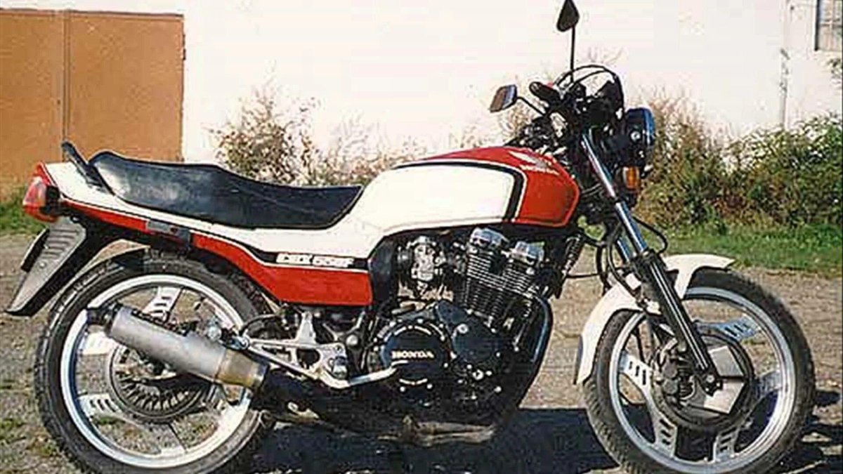 Honda cbx550f