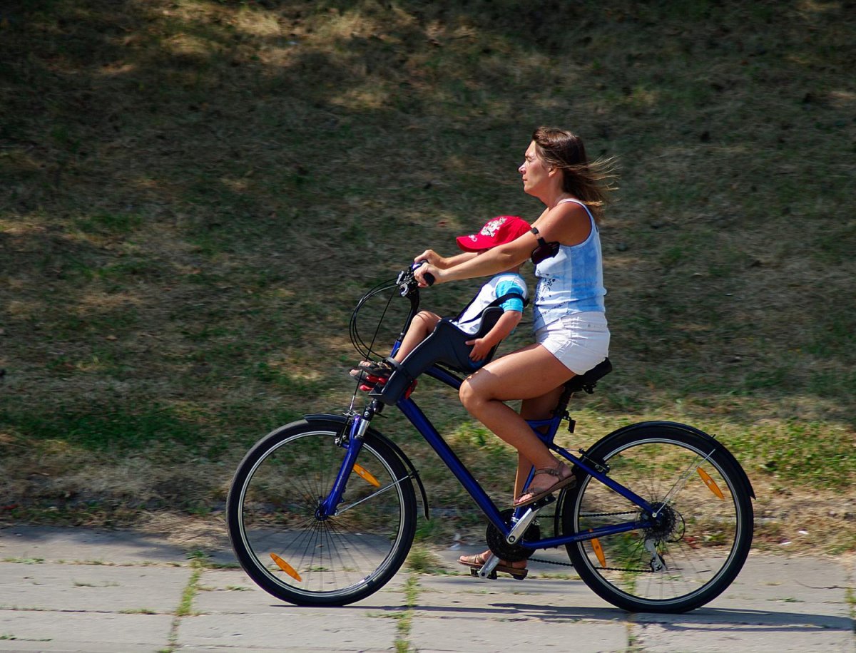 Человек на велосипеде