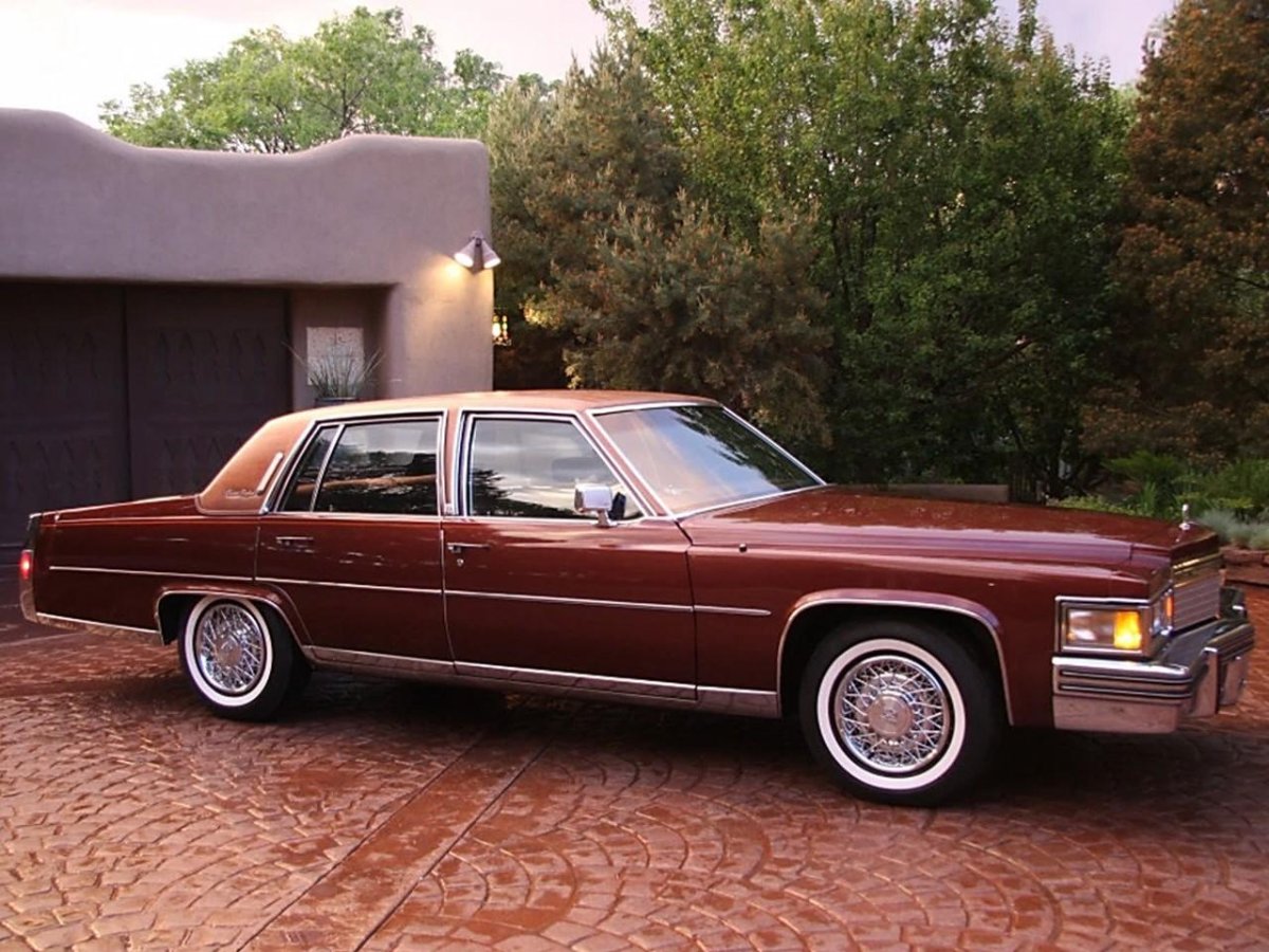 Cadillac Fleetwood Brougham