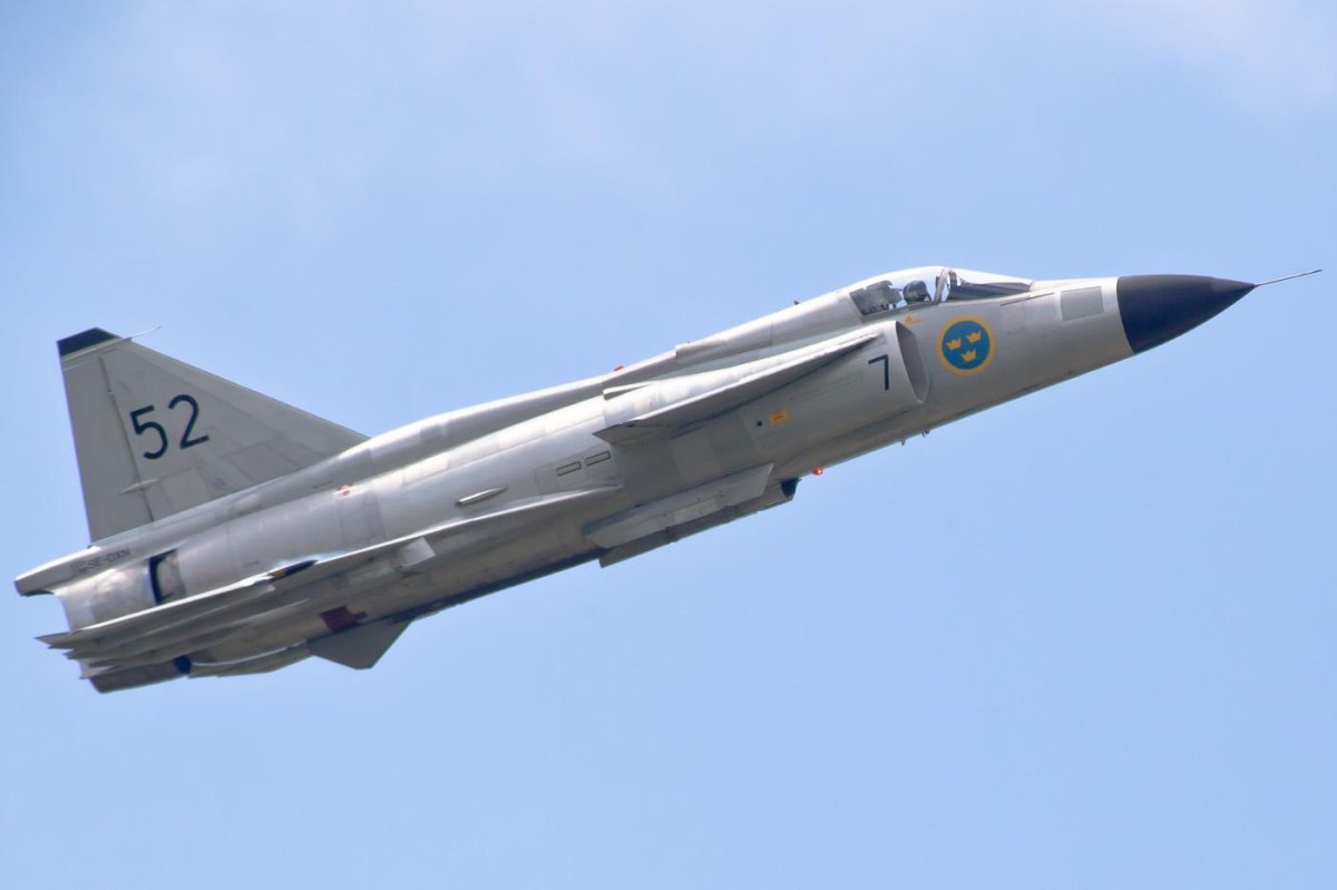 AJ 37 Viggen блок НУРСОВ