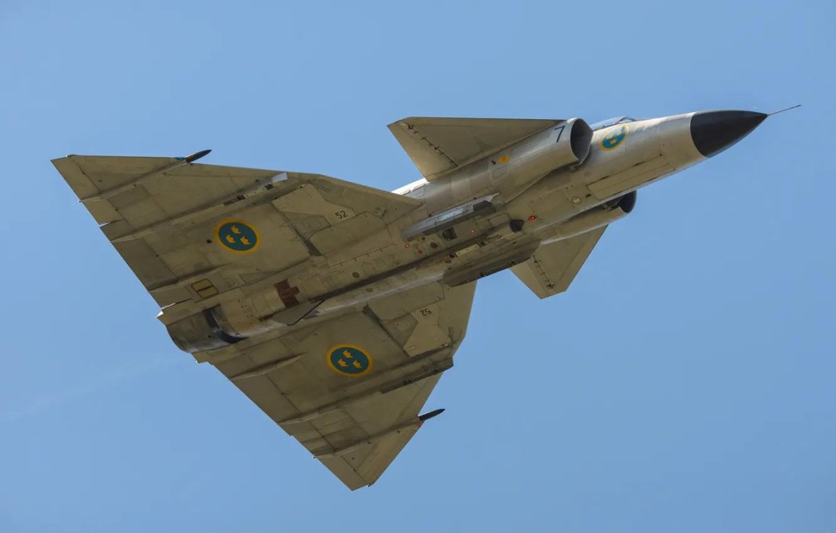 Saab Viggen самолет