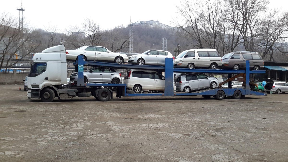 Автовоз Lohr Ermak