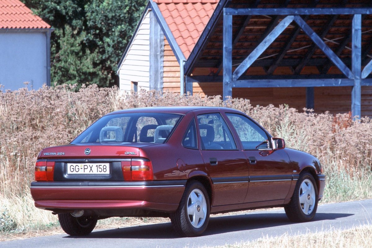 Opel Vectra 1