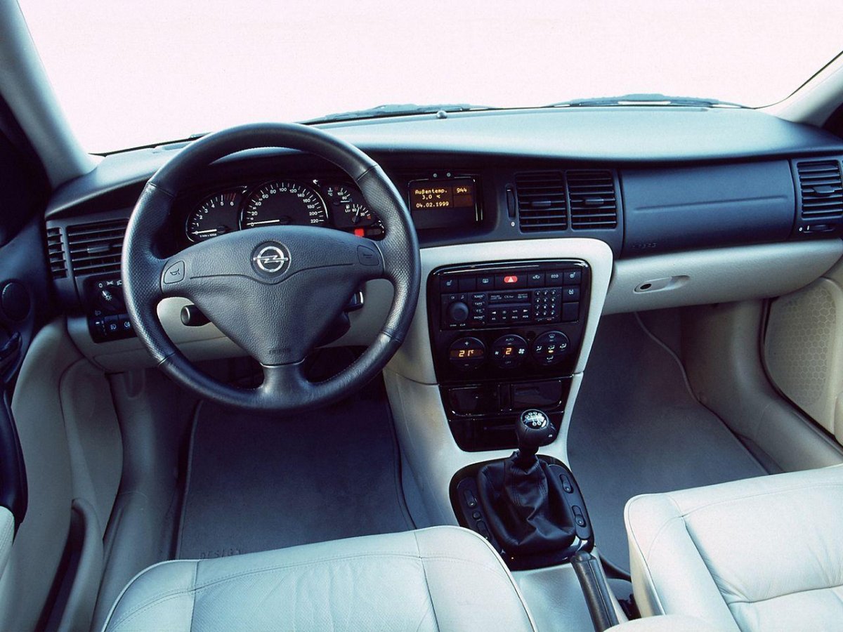 Opel Vectra b 2000 2.2 автомат
