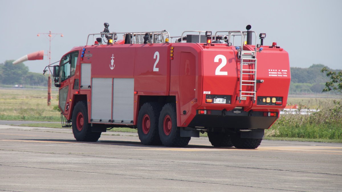 Oshkosh Striker 6×6